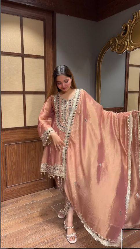 Mirror Luxe Chanderi Tulip Set