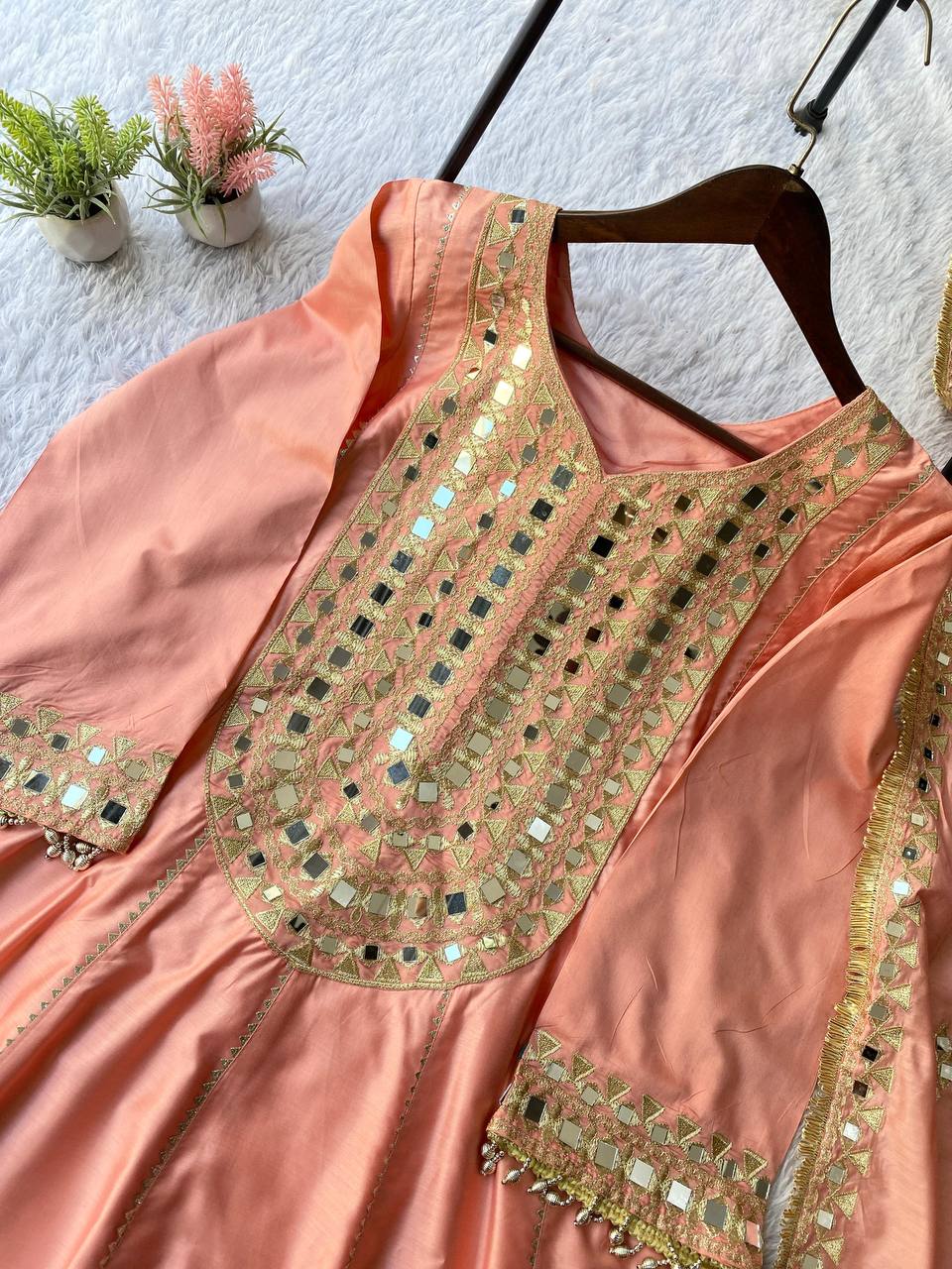 Mirror Luxe Chanderi Tulip Set
