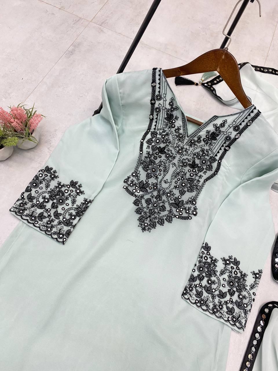 Foil Glow Georgette Pant Set