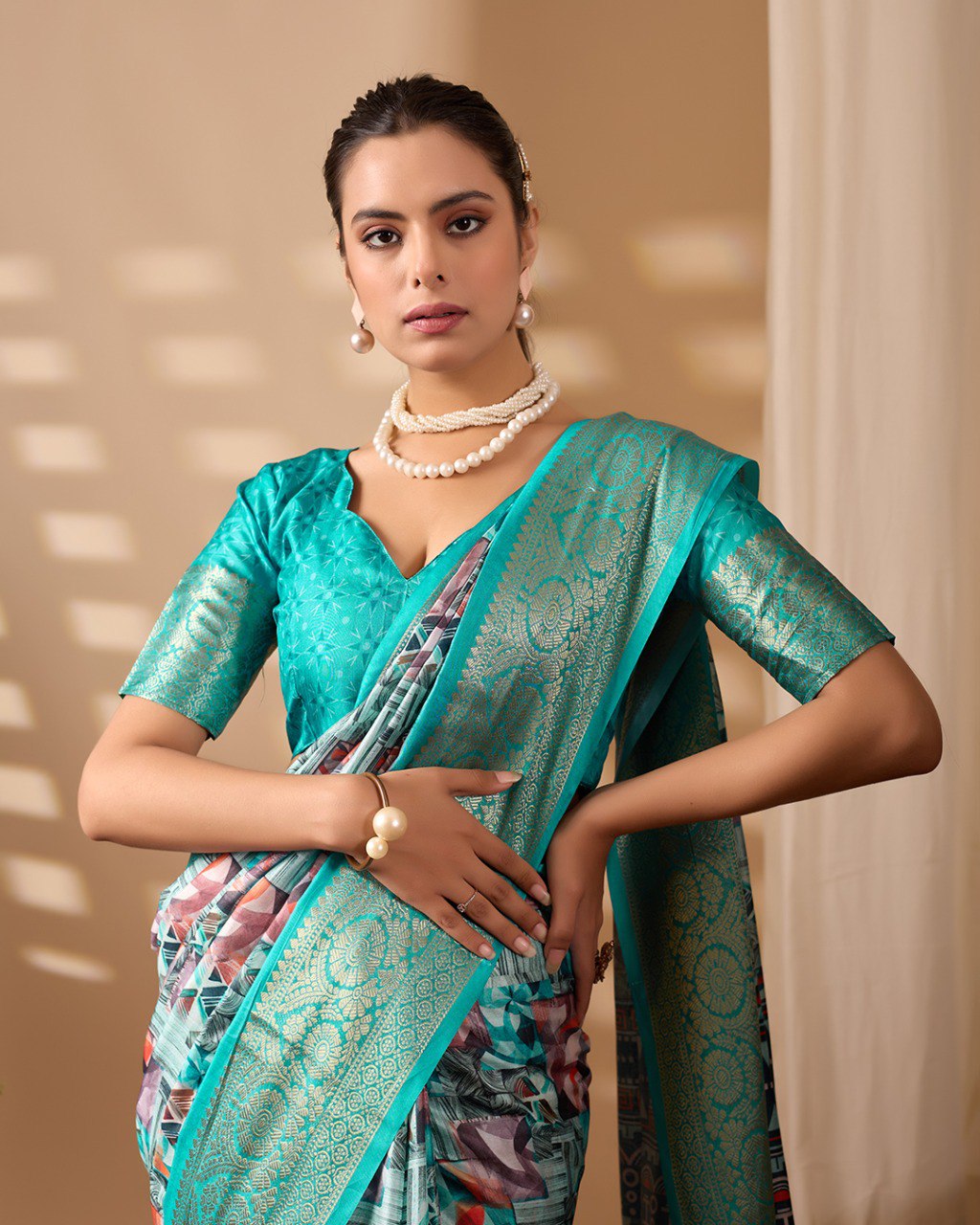 Lichi Silk Saree with Artistic Prints