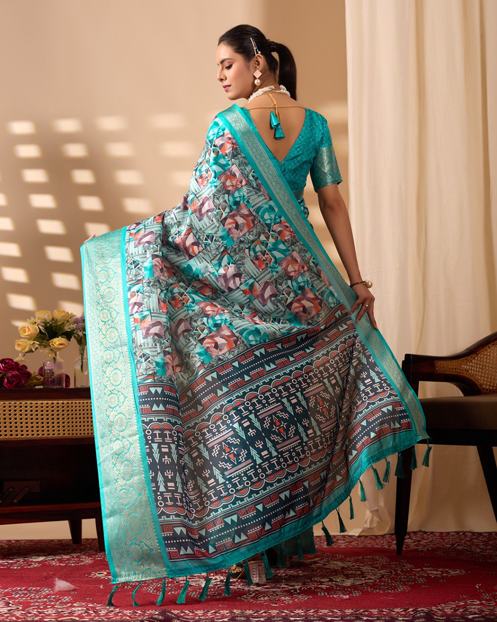 Lichi Silk Saree with Artistic Prints